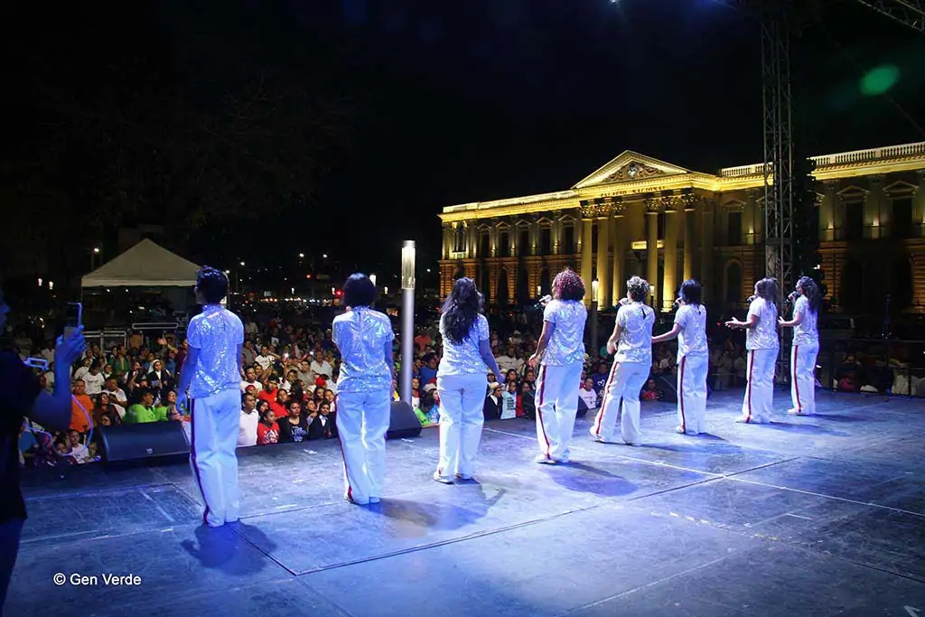 Gen Verde in Piazza a Guatemala durante il Concerto